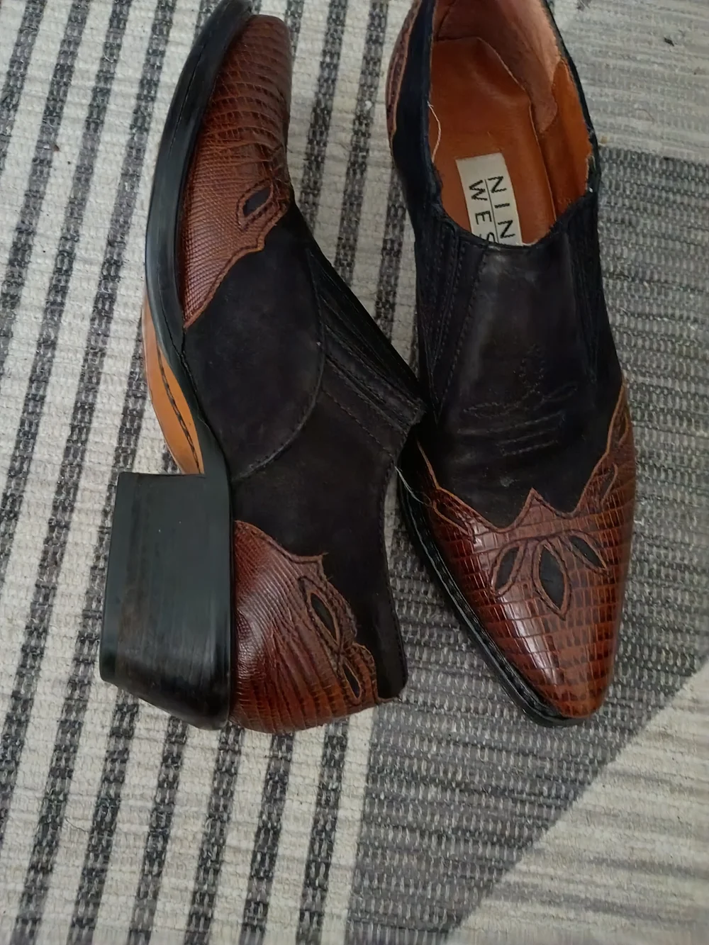 Women's Two-Tone Brown & Black Western Slip-On Shoes Size 6.5